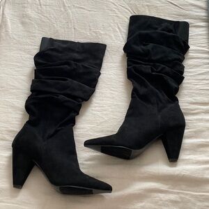Pointed Toe Suede Boots